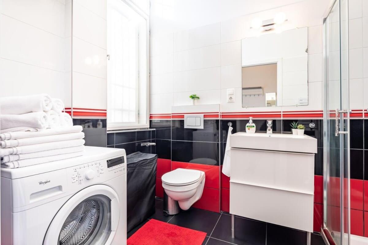 Super Central Convenient Apartment Budapest Bagian luar foto