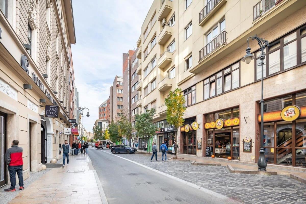 Super Central Convenient Apartment Budapest Bagian luar foto
